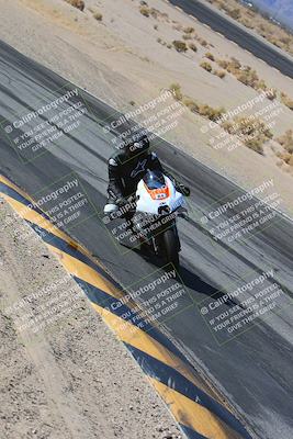 media/Dec-05-2024-Racers Edge (Thu) [[e102e0690b]]/3-B Group/Session 2 (Turn 12 Inside)/